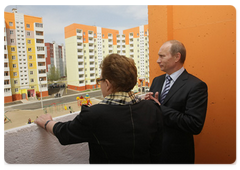 Prime Minister Vladimir Putin visiting the Astrakhan centre to see dilapidated residential houses and old barracks|30 april, 2009|17:48