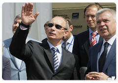 Prime Minister Vladimir Putin visiting the Astrakhan Shipbuilding Production Association|30 april, 2009|17:48