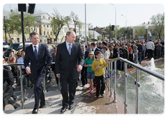 During his trip to Astrakhan, Prime Minister Vladimir Putin visited the Volga River Embankment, which is undergoing reconstruction|30 april, 2009|17:48