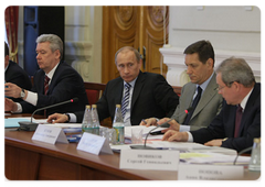 Prime Minister Vladimir Putin conducts extended meeting of the Council on Developing Local Self-Government|30 april, 2009|17:48