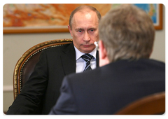 Vladimir Putin at the working meeting with Deputy Prime Minister and Minister of Finance Alexey Kudrin|4 april, 2009|12:00