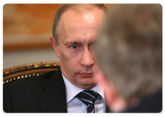 Vladimir Putin at the working meeting with Deputy Prime Minister and Minister of Finance Alexey Kudrin|4 april, 2009|12:00