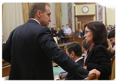 First Deputy Prime Minister Igor Shuvalov and Minister of Economic Development Elvira Nabiullina at a Government meeting|9 april, 2009|13:37