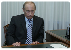 Prime Minister Vladimir Putin meeting with Astrakhan Governor Alexander Zhilkin|30 april, 2009|20:59