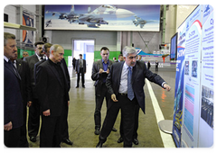 Prime Minister Vladimir Putin visiting the Yury Gagarin Komsomolsk-on-Amur Aircraft Production Association (KNAAPO)|11 may, 2009|12:16