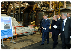 Prime Minister Vladimir Putin meeting with the Amur Shipbuilding Plant personnel|11 may, 2009|12:16