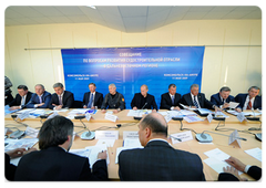 Prime Minister Vladimir Putin chaired a meeting on the development of the shipbuilding industry in the Russian Far East|11 may, 2009|12:16
