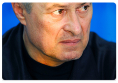 Prime Minister Vladimir Putin chaired a meeting on the development of the shipbuilding industry in the Russian Far East|11 may, 2009|12:16