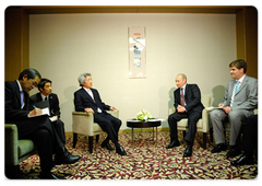 Prime Minister Vladimir Putin met with former Japanese Prime Minister Junichiro Koizumi|12 may, 2009|12:16