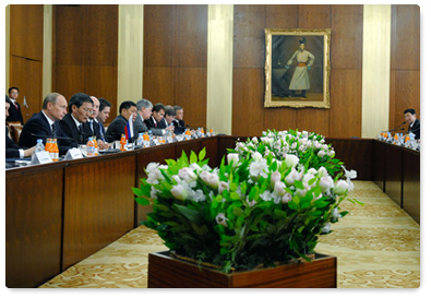 В.В.Путин принял участие в российско-монгольских переговорах