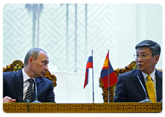 Prime Minister Vladimir Putin and Prime Minister of Mongolia Sanjaagiin Bayar held a press conference regarding the outcome of the talks|13 may, 2009|12:10