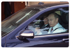 Prime Minister Vladimir Putin meeting with his Italian counterpart Silvio Berlusconi in Sochi|15 may, 2009|21:20