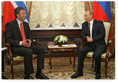 Prime Minister Vladimir Putin met with his Norwegian counterpart Jens Stoltenberg