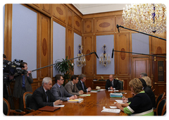 Prime Minister Vladimir Putin conducts a meeting on funding pension reform, health care and the demographic policy|20 may, 2009|20:08