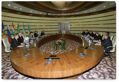 В.В.Путин принял участие во встрече глав Правительств стран СНГ в узком составе