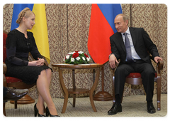 Prime Minister Vladimir Putin met with his Ukrainian counterpart Yulia Tymoshenko in Astana|22 may, 2009|17:09