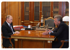 Prime Minister Vladimir Putin held a meeting with Trade and Industry Minister Viktor Khristenko|23 may, 2009|17:09