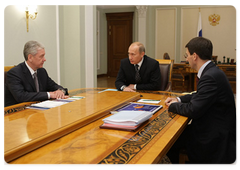 Prime Minister Vladimir Putin chairing a meeting on the federal targeted programme Electronic Russia: 2002-2010|27 may, 2009|12:02