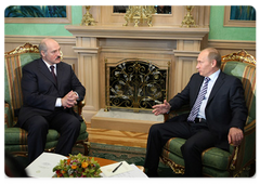 Prime Minister Vladimir Putin met with Belarusian President Alexander Lukashenko|28 may, 2009|16:32