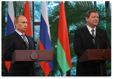 Russian Prime Minister Vladimir Putin and Belarusian Prime Minister Sergei Sidorsky addressed a news conference following a meeting of the Union State Council of Ministers and Russian-Belarusian intergovernmental negotiations
