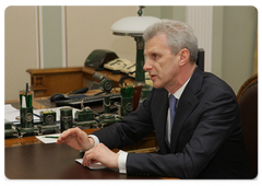 Minister of Education and Science Andrei Fursenko during a meeting with Prime Minister Vladimir Putin|4 may, 2009|10:59