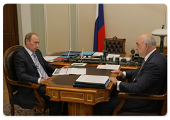 Prime Minister Vladimir Putin at a meeting with Renova Group Board Chairman Viktor Vekselberg|4 may, 2009|10:59