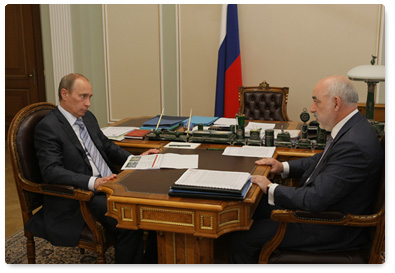 Prime Minister Vladimir Putin held a meeting with Renova Group Board Chairman Viktor Vekselberg