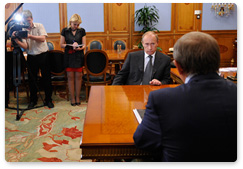 Prime Minister Vladimir Putin met with Chairman of the AFK Sistema Board of Directors Vladimir Yevtushenkov