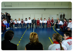 Prime Minister Vladimir Putin meets with the winners of the Fourth Winter Student Games|7 may, 2009|16:22