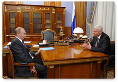 Prime Minister Vladimir Putin held a meeting with head of the Federal Agency for Tourism Anatoly Yarochkin