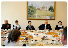 Prime Minister Vladimir Putin meeting with Great Patriotic War veterans|8 may, 2009|12:22