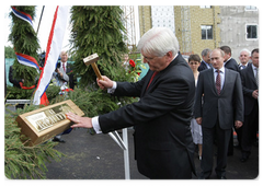 Prime Minister Vladimir Putin and German Vice Chancellor and Foreign Minister Frank-Walter Steinmeier visited the construction site of the Federal Research and Clinical Centre of Pediatric Hematology, Oncology and Immunology|10 june, 2009|19:28