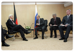 Prime Minister Vladimir Putin meeting with German Vice Chancellor and Foreign Minister Frank-Walter Steinmeie|10 june, 2009|19:28