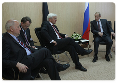 Prime Minister Vladimir Putin meeting with German Vice Chancellor and Foreign Minister Frank-Walter Steinmeie|10 june, 2009|19:28