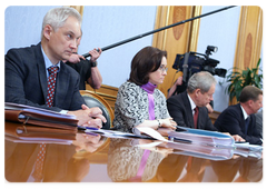 Prime Minister Vladimir Putin during a meeting on tentative main federal budget targets for 2010 and the 2011-2012 planning period|15 june, 2009|19:02