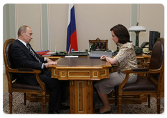 Prime Minister Vladimir Putin during a working meeting with Economic Development Minister Elvira Nabiullina|18 june, 2009|13:05