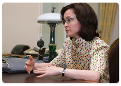 Economic Development Minister Elvira Nabiullina at a working meeting with Prime Minister Vladimir Putin|18 june, 2009|13:10