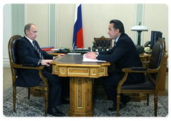 Prime Minister Vladimir Putin met with Minister of Sports, Tourism, and Youth Policy Vitaly Mutko|18 june, 2009|16:11