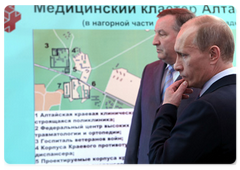 Prime Minister Vladimir Putin visiting the medical facilities in the Altai Territory|19 june, 2009|16:10