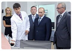 Prime Minister Vladimir Putin visiting the medical facilities in the Altai Territory|19 june, 2009|16:10