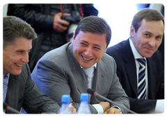 Governor of the Amur Region Oleg Kozhemyaka, Governor of the Krasnoyarsk Territory Alexandr Hloponin, Governor of the Kamchatka Territoty Alexey Kuzmitsky at a meeting of Government Commission on Regional Development|19 june, 2009|16:56