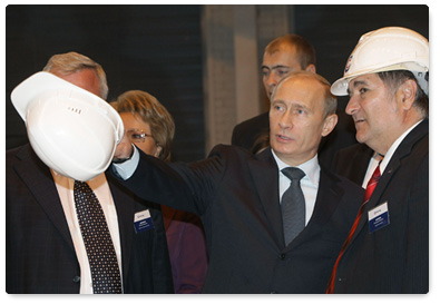 Prime Minister Vladimir Putin visited the Izhorskiye Zavody (Izhora Plants) Joint Stock Company