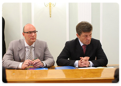 President of the Sochi 2014 Organising Committee Dmitry Chernyshenko and Deputy Prime Minister Dmitry Kozak at the meeting on the progress of work undertaken by Olympstroi|6 june, 2009|16:10