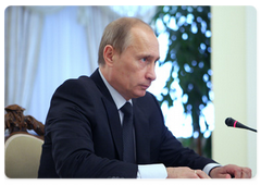 Prime Minister Vladimir Putin chaired a meeting of a Government commission on foreign investment|8 june, 2009|16:18