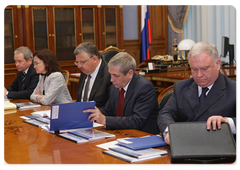 Prime Minister Vladimir Putin holding a meeting about developing the coastal infrastructure for fishing, storage and processing in fish production|9 june, 2009|21:25