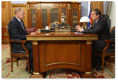 Prime Minister Vladimir Putin met with Vladimir Milovidov, head of the Federal Service for Financial Markets