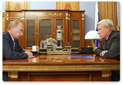 Prime Minister Vladimir Putin held a meeting with Anatoly Perminov, head of the Federal Space Agency