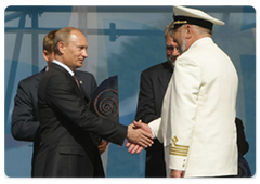 Prime Minister Vladimir Putin making a speech at the award ceremony for the participants in the first, Gdynya-St. Petersburg stage of the international regatta of training sailing ships, the Tall Ships' Races - Baltic 2009|12 july, 2009|19:40