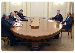 Prime Minister Vladimir Putin during a meeting with leaders of the Federation Council|14 july, 2009|15:40