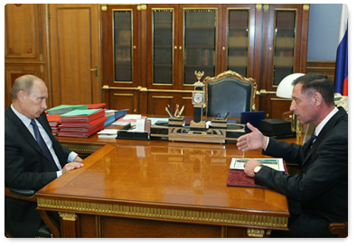 Prime Minister Vladimir Putin held talks with Alexei Savinov, Head of the Federal Agency for Forestry